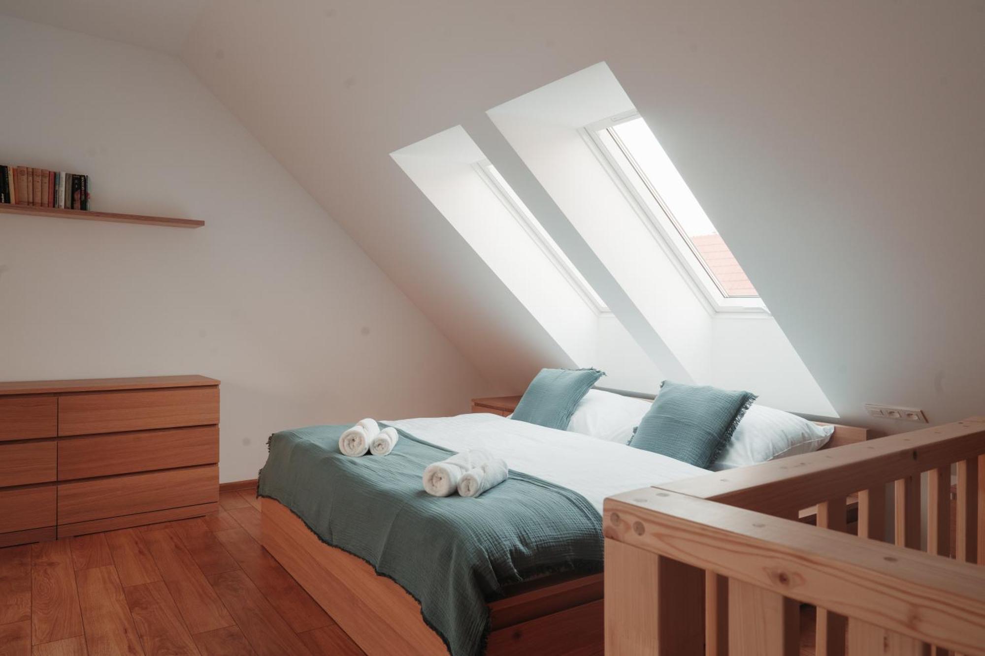 Hviezdoslavova Apartments, Trnava Centre, Parking Available 외부 사진