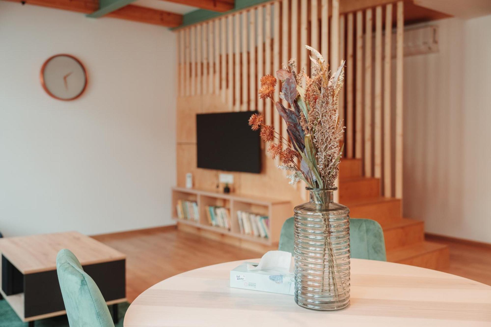 Hviezdoslavova Apartments, Trnava Centre, Parking Available 외부 사진