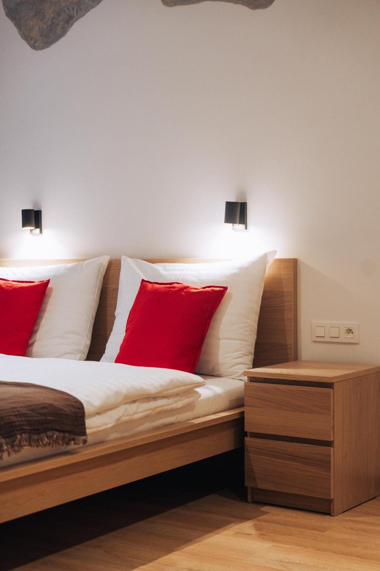 Hviezdoslavova Apartments, Trnava Centre, Parking Available 외부 사진