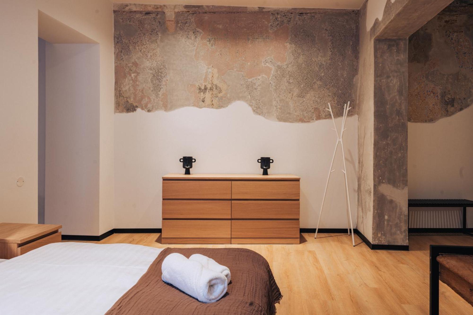 Hviezdoslavova Apartments, Trnava Centre, Parking Available 외부 사진